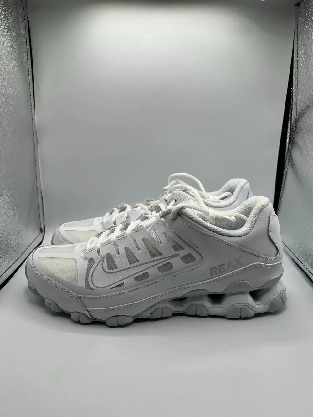 Nike Zoom TR Reax 8 ‘White Pure Platinum’ size 11w/9.5 men